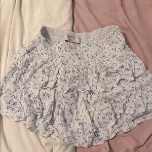 Hollister White and Blue Ruffled Mini Skirt